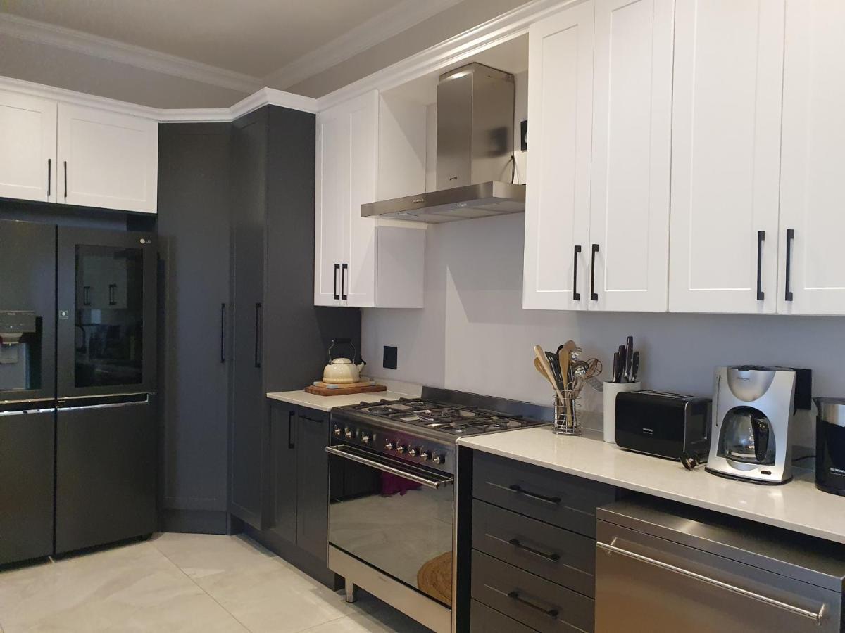 Of Both In Pecanwood Estate * Hartbeespoort